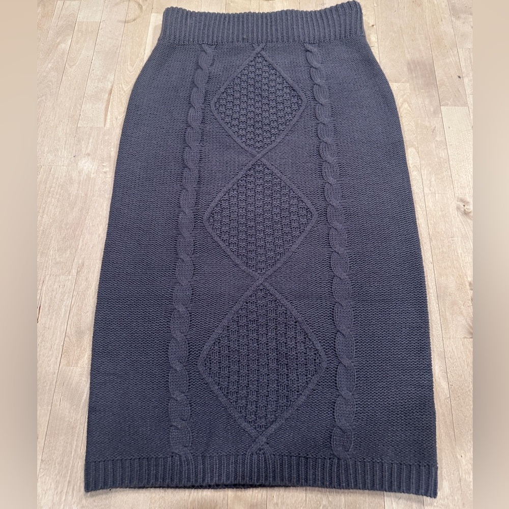 VENUS Charcoal Cable Knit Pencil Skirt